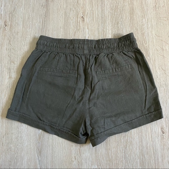 Dynamite Shorts - Picture 2 of 5